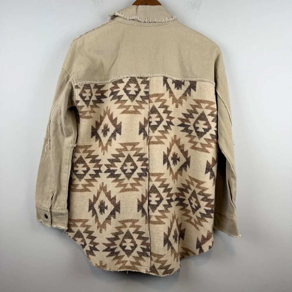 Mystree Southwestern Aztec Print Shacket Womens Small Frayed Hem Cowgirl Rustic